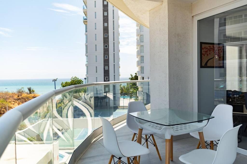 M3 Lujoso Y Comodo Departamento Con Playa 2 Piscinas Cancha De Tenis Jacuzzi Seguridad 24 Horas Manta Bagian luar foto